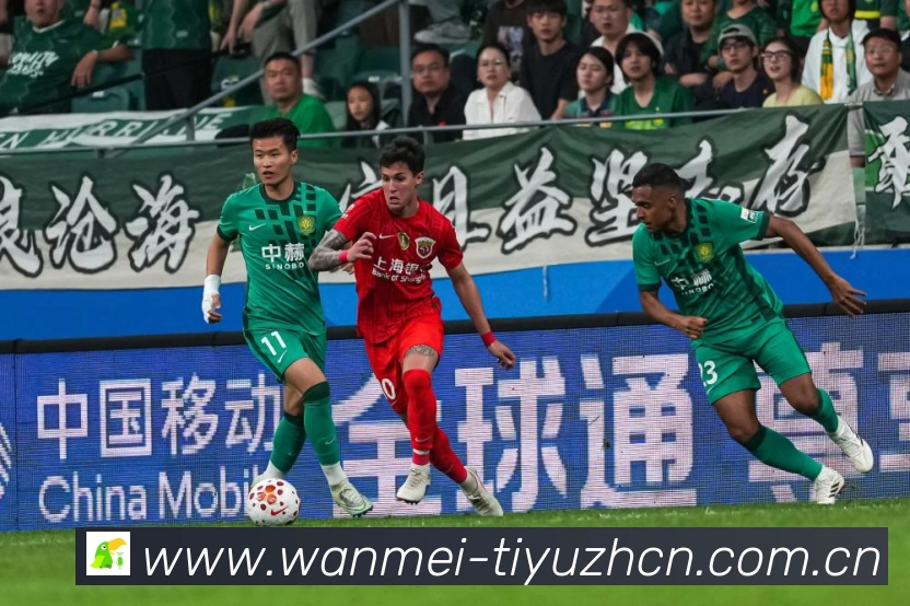 卡马拉单赛季进攻犯规破百创历史新纪录超越瓦莱乔成为首位赛场复盘:最新赛事动态与深度分析 卡马拉单赛季进攻犯规破百创历史新纪录超越瓦莱乔成为首位赛场复盘:最新赛事动态与深度分析